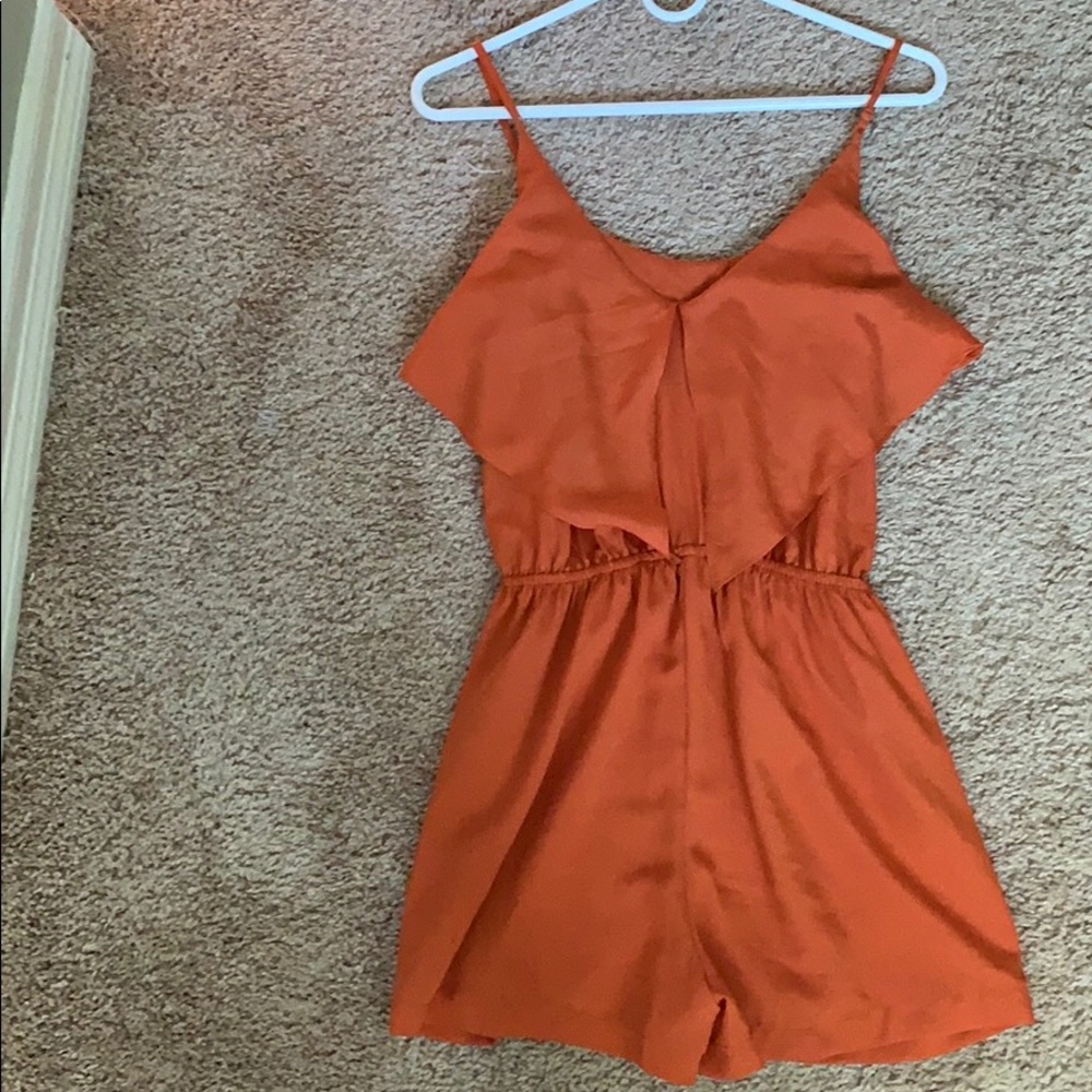 Orange romper - Picture 2 of 3